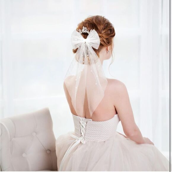 Bridal Pearl Bow - Picture 6 of 6